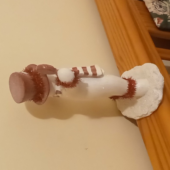 SNOWMAN WITH HEARTS HOLDING A LOLLIPOP - Picture 4 of 5